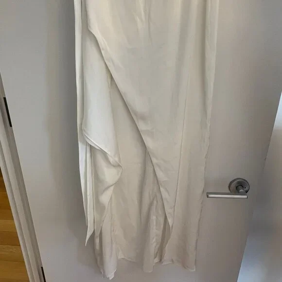 V. Chapman June Corset Front-Slit Gown - Ivory